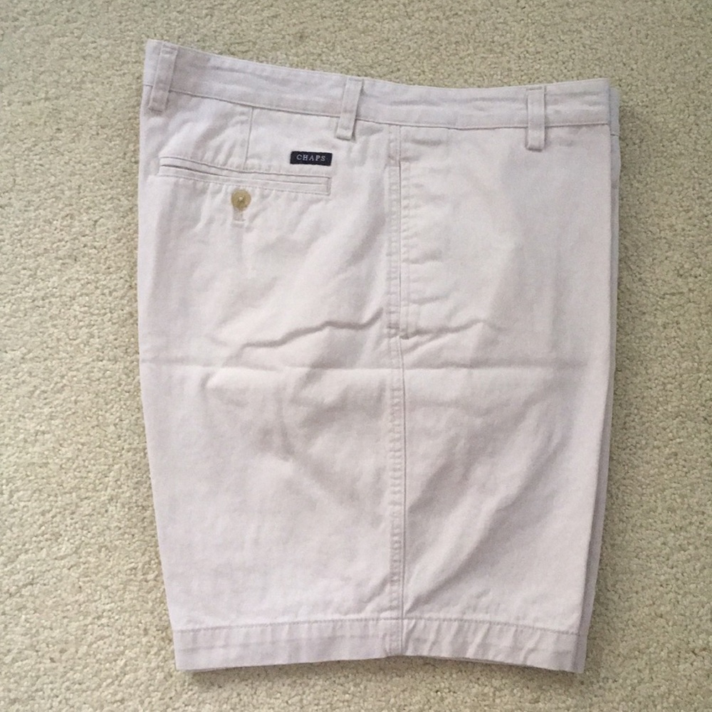 Chaps Men’s Stone-colored Shorts sz 38